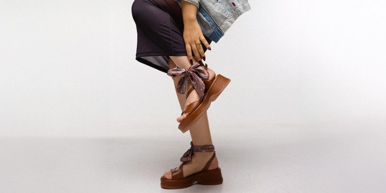 Must-have Fashionista: Sandália com lenço