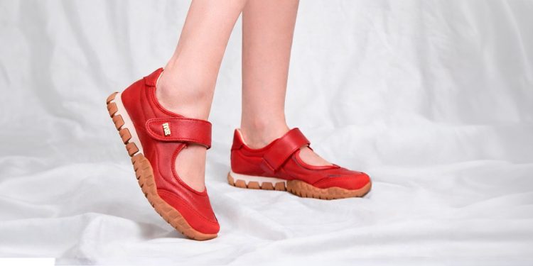 Sapatilhas esportivas Tanara: a tendência que não sai de moda.